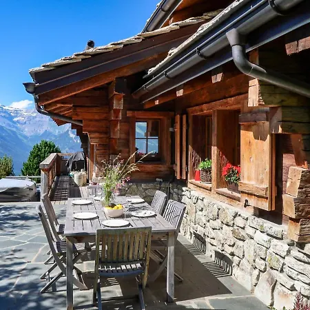 Chalet Chalet Les Rairettes